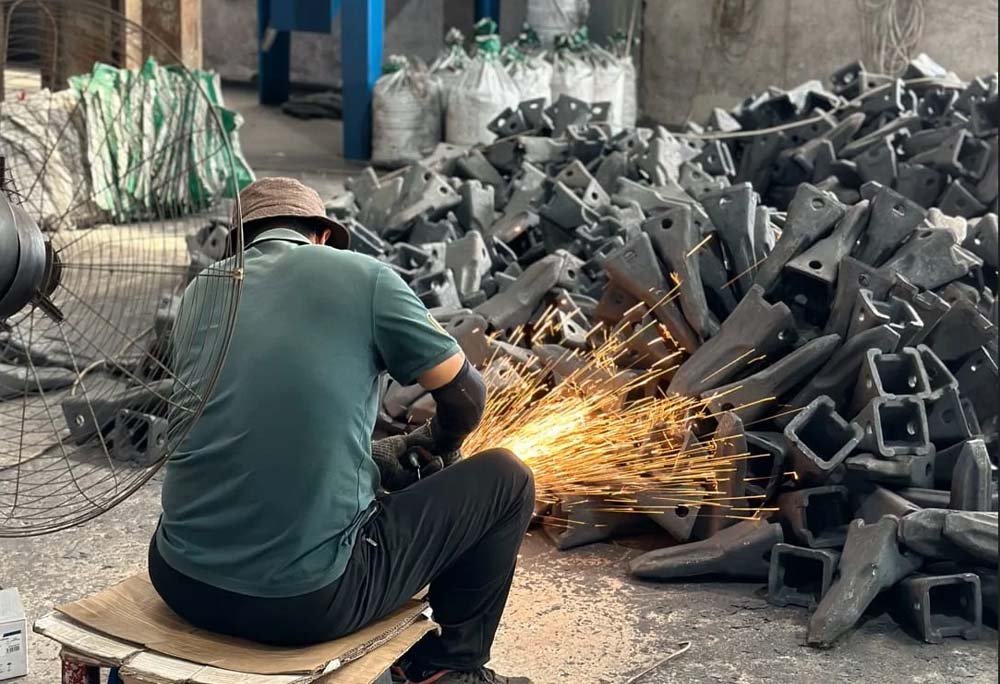 Excavator Bucket Teeth Supplier Product Factory